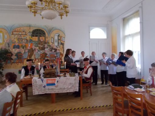 Pěvecký sbor Radost vystoupil na Župním setkání Obce baráčníků.