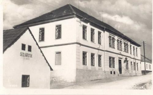 BUDOVA STARÉ ŠKOLY 1